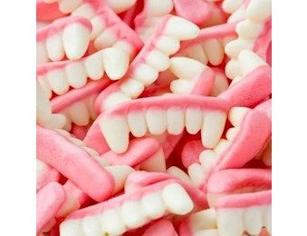DRAGON DRACULA TEETH